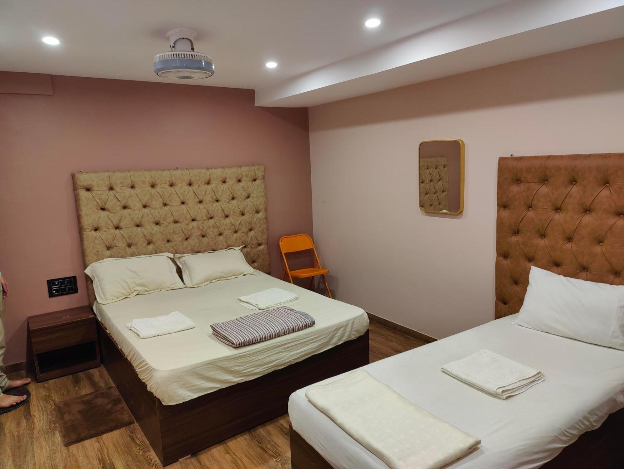 Hotel Garden View Inn - Near Nesco 뭄바이 외부 사진