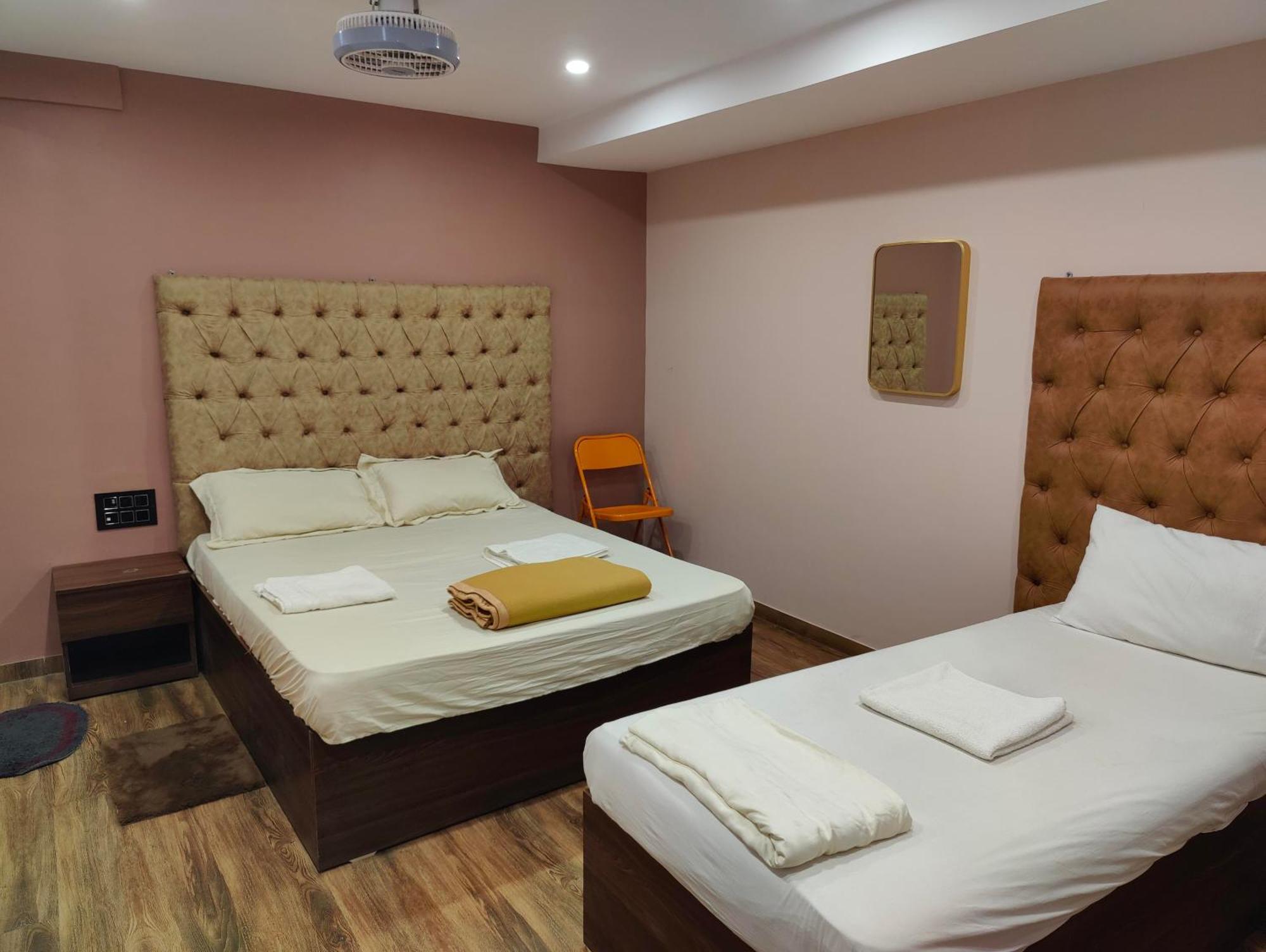 Hotel Garden View Inn - Near Nesco 뭄바이 외부 사진